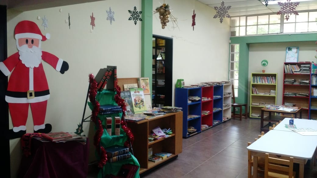 Biblioteca Crespo 00