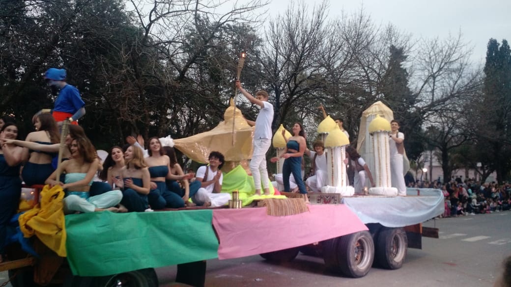 Desfile carrozas 05