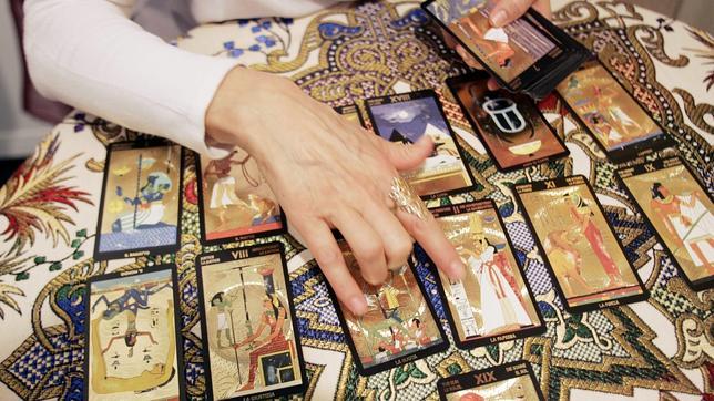 esoterismo-cartas-videncia--644x362