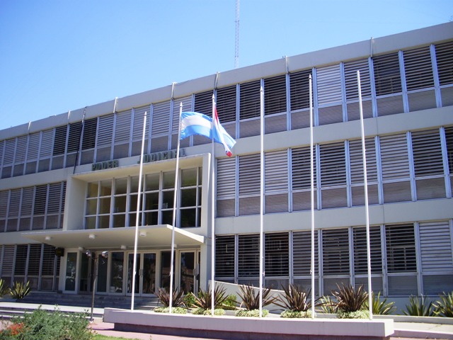 Tribunales