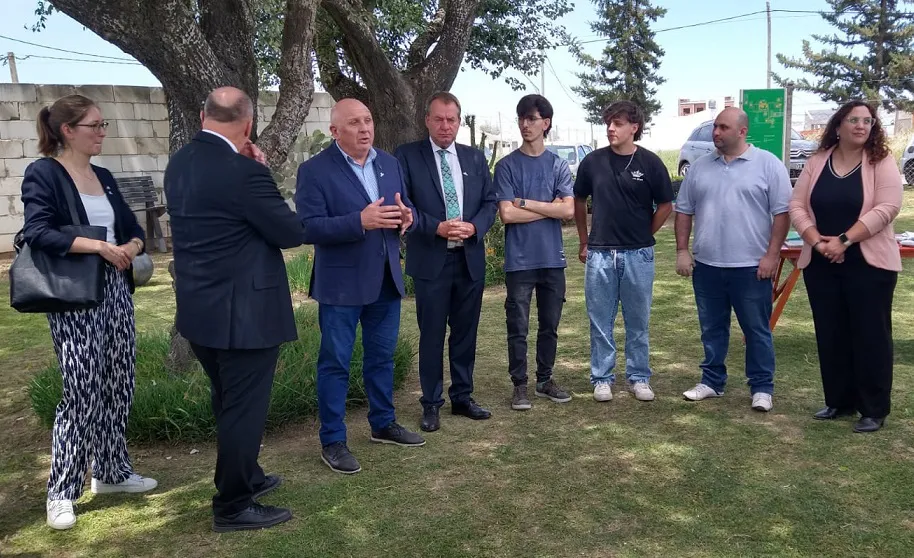 WhatsApp Image 2025-11-14 at 21.22.52