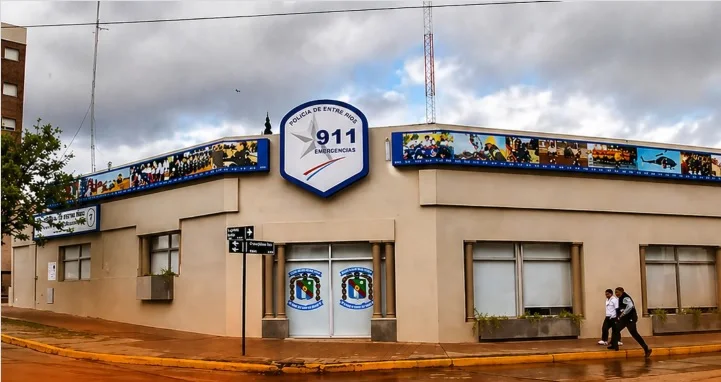911