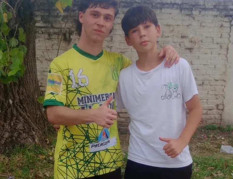 Los-Valores-viene-de-la-casa_-Este-sabado-en-el-Estadio-Tomas-Segovia-de-Hasenkamp-se-jugaba-la-segu-1 (1)