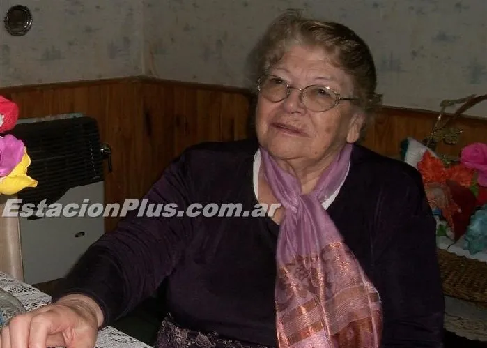 britos_elia (Medium)