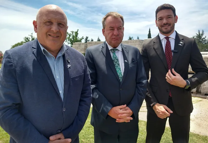 WhatsApp Image 2025-11-14 at 21.22.53